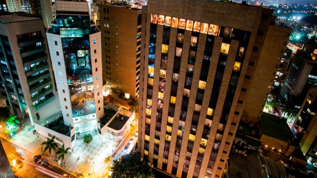 Fachada del JW Marriott Hotel Caracas en El Rosal