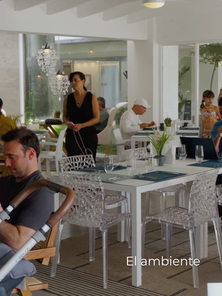 Servicio gastronómico de Aguacero Restaurante