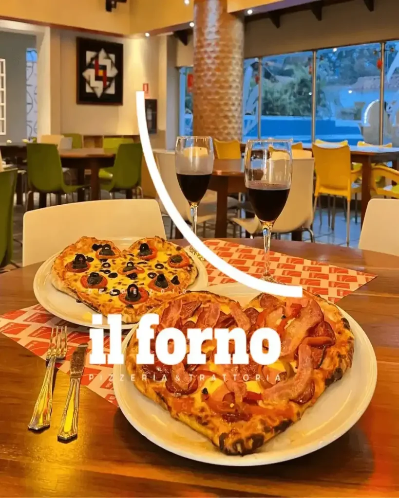 Il Forno Pizzería en Mérida — Fachada y acceso