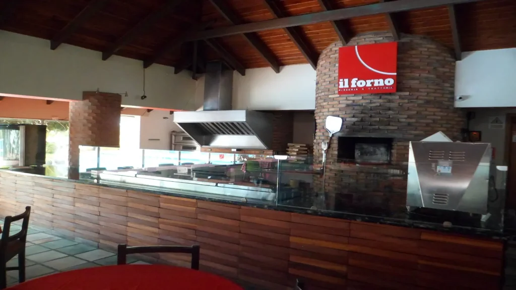 Il Forno Pizzería en Mérida — Salón principal